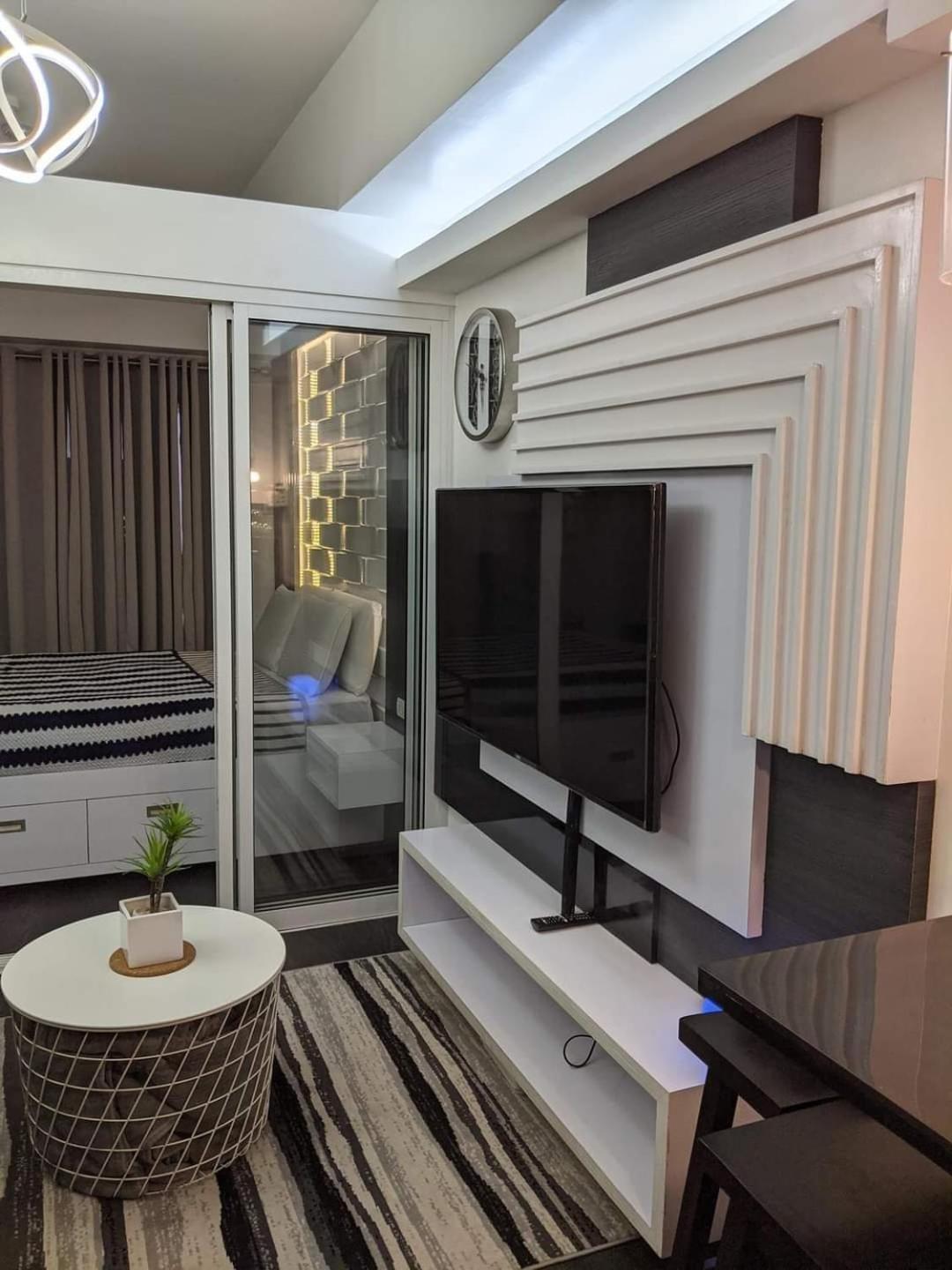 1 Cozy Bedroom In Lumiere Residences Pasig City Exterior photo
